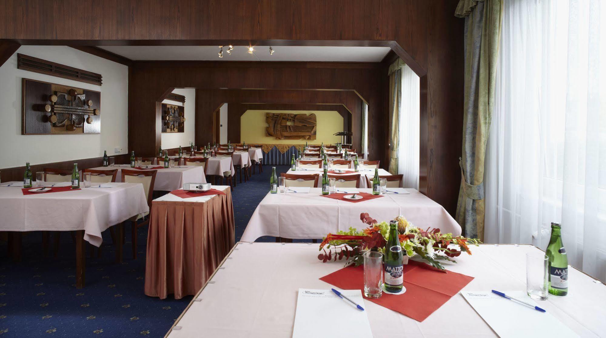 Orea Hotel Voro Brno Ngoại thất bức ảnh